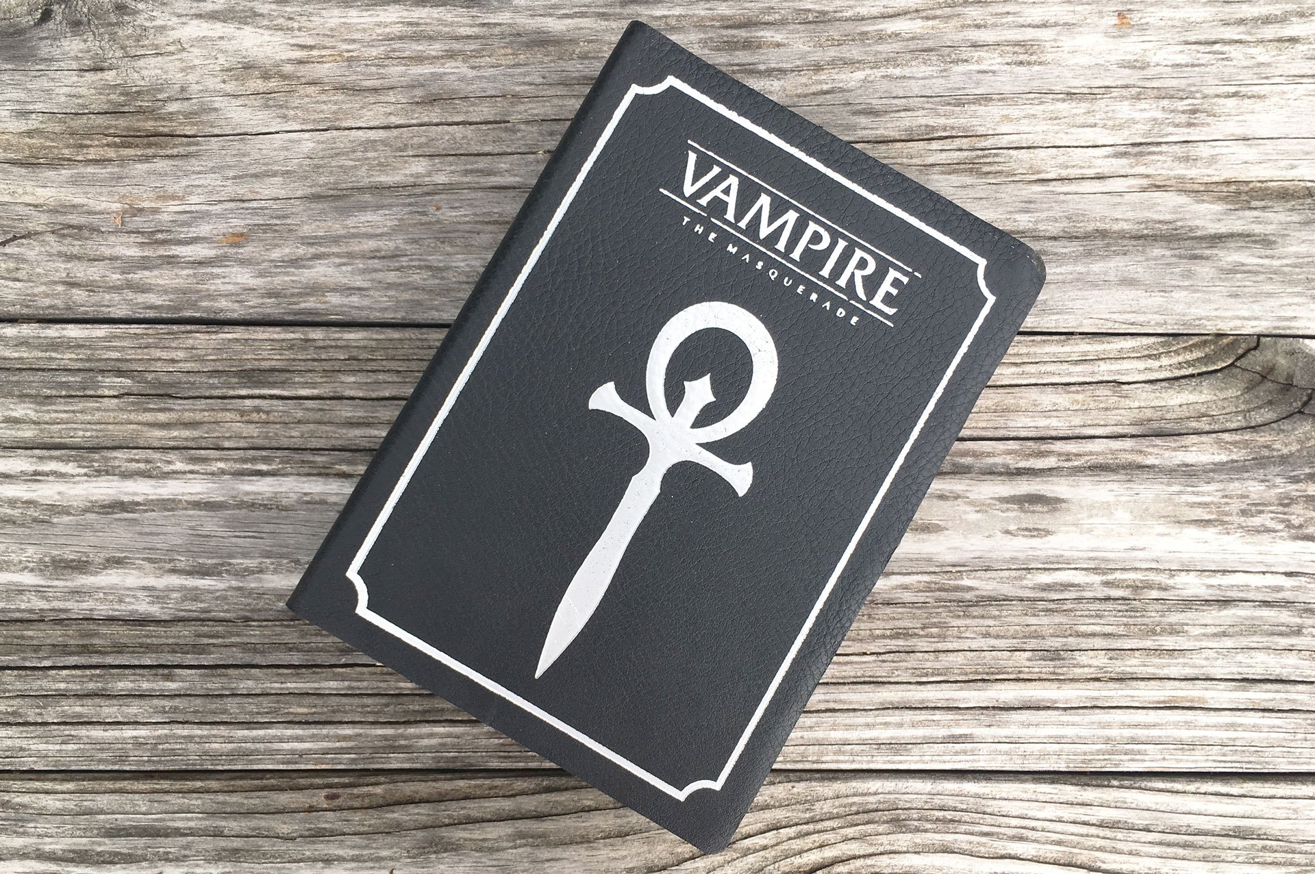 Vampire the Masquerade Spellbook Gaming Box