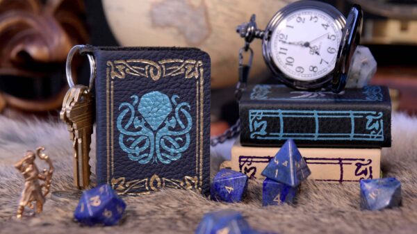 Keychain Spellbook Mini Dice Box for tabletop RPG and DnD with lapis lazuli gemstone dice